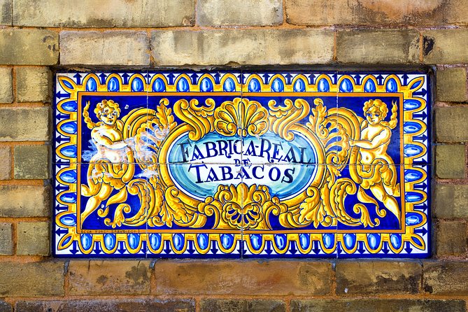 Monumental Economic tour with booking fee Seville - The Historic Bullring and Torre del Oro