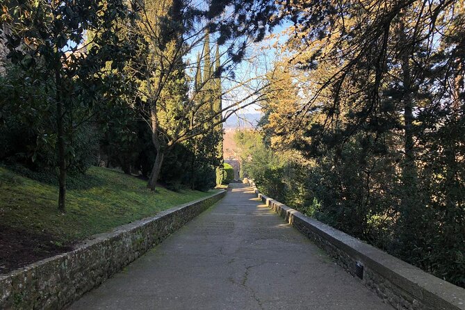 Monumental Girona Tour - Practical Meeting Points and Tour Schedule