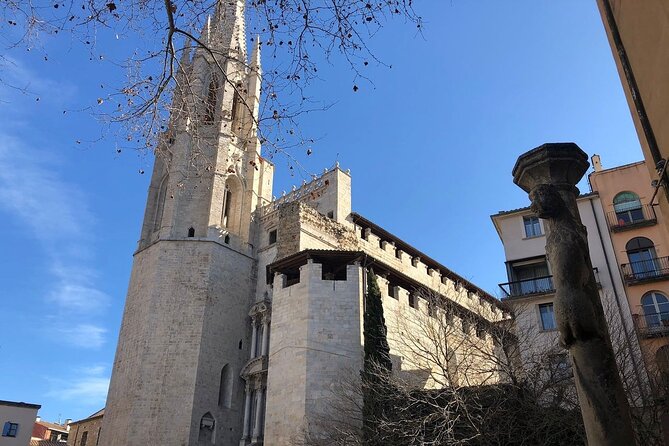Monumental Girona Tour - Accessibility and Group Size Considerations