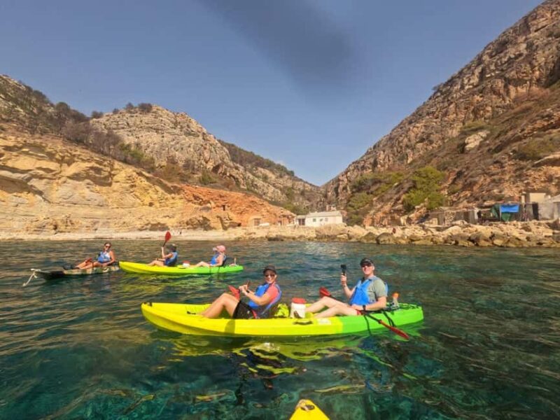 Moraig: Kayak Excursion to Moraig & Cave peces-testos - Practicalities: Meeting Point, Equipment, and Physical Requirements