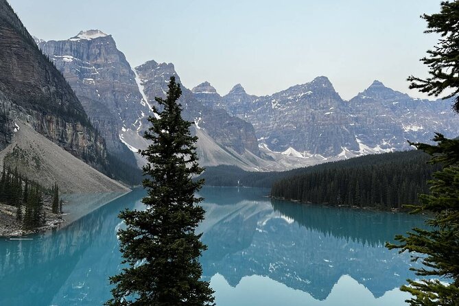 Moraine Lake and Lake Louise Day Tour - Explore the Breathtaking Moraine Lake and Lake Louise on a Guided Day Tour