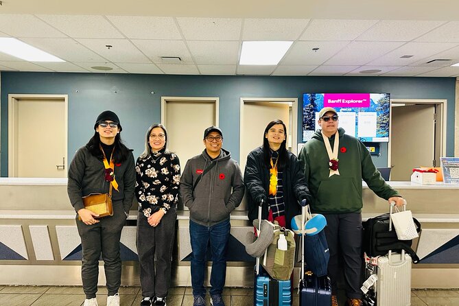 Moraine Lake and Lake Louise Early Morning Sightseeing - Discover the Stunning Beauty of Moraine Lake and Lake Louise with a Convenient Shuttle