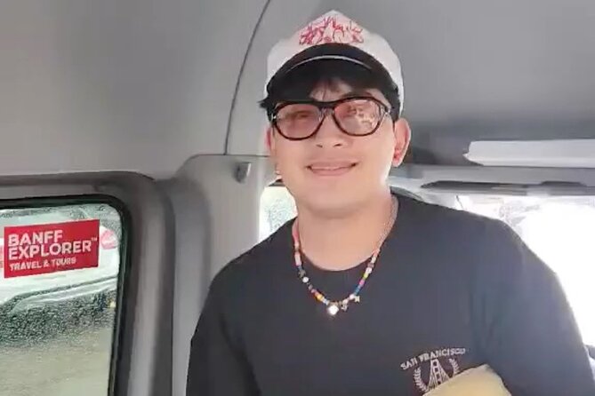 Moraine Lake and Lake Louise Early Morning Sightseeing - Moraine Lake and the Rockpile Trail Vantage Point