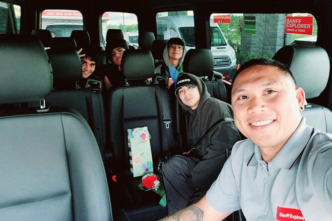 Moraine Lake Shuttle Bus with a Stop in Lake Louise - Expert Insights from a Local Driver Guide