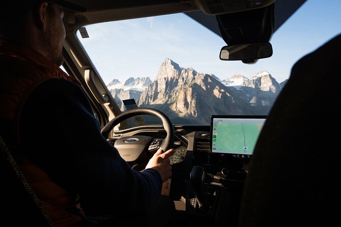 Moraine Lake Sunrise: Premium Tour from Canmore & Banff - The Guides and Their Role in Your Sunrise Experience