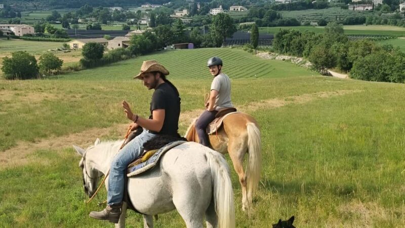 Morenic Hills: Guided Horse Tour and Aperitif at the Ranch - The Guides: Friendly, Knowledgeable, and Multilingual
