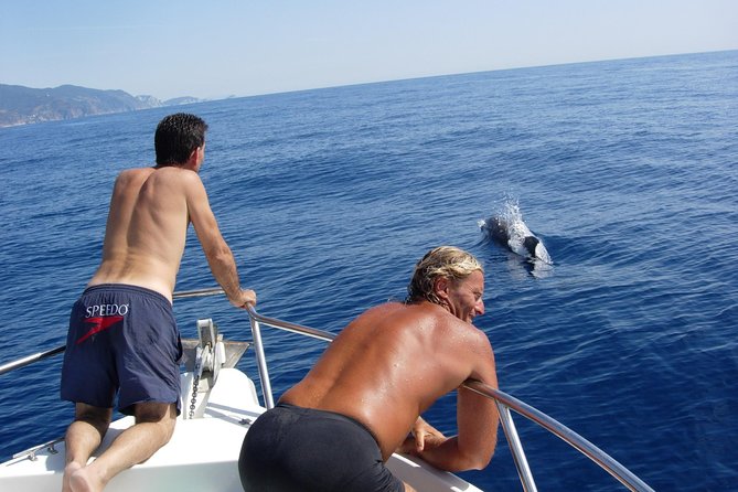 Morning Boat Tour to Cinque Terre with breakfast and brunch - Swimming and Snorkeling in Marine Park Bays