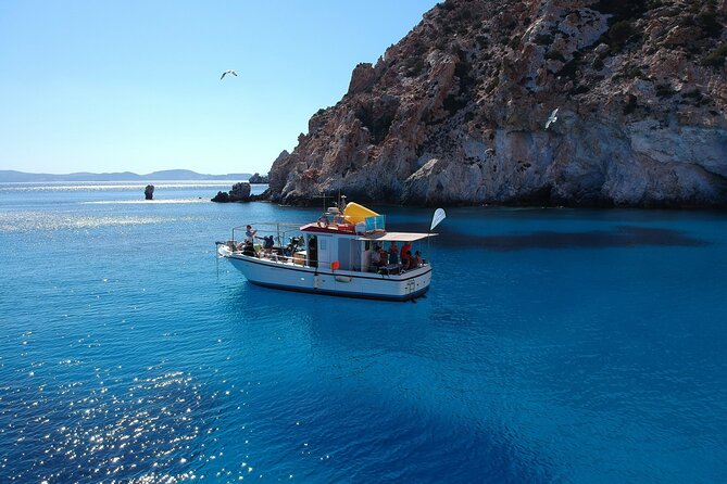 Morning Group Cruise from Milos To Polyaigos - Exploring Polyaigos: First Stop and Catch Retrieving