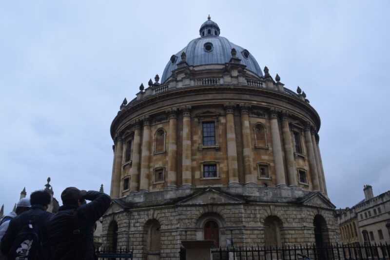 Morse, Lewis and Endeavour Walking Tour of Oxford - The Experience of the Guides and Group Dynamics