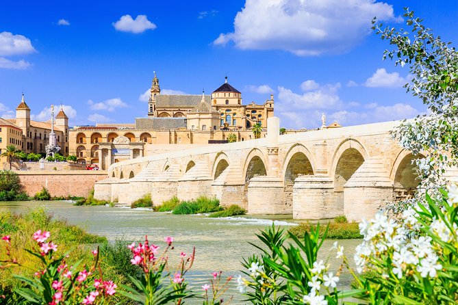 Mosque-Cathedral, Alcazar & Jewish Quarter with Tickets - Key Points