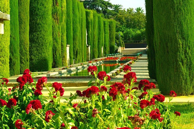 Mosque-Cathedral, Alcazar & Jewish Quarter with Tickets - The Magnificence of the Mosque-Cathedral of Córdoba