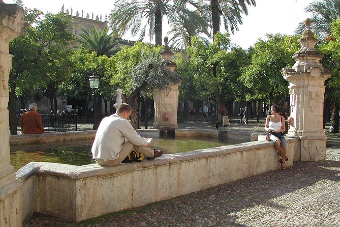 Mosque-Cathedral, Alcazar & Jewish Quarter with Tickets - Value and Limitations of the Tour