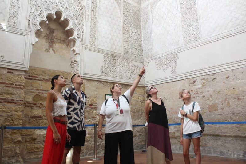 Mosque-Cathedral of Cordoba and Jewish Quarter Tour - The Role of the Guided Tour and Expert Narration