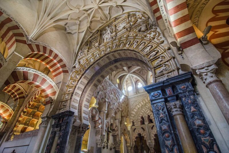 Mosque-Cathedral of Cordoba and Jewish Quarter Tour - Tour Pacing and Duration