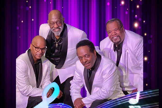 Motown Downtown Tribute Show in Branson - Audience Interaction and Atmosphere