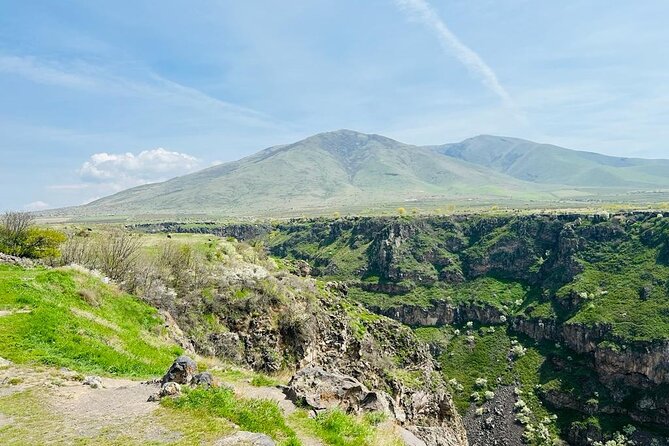 Mount Aragats,Amberd Fortress,Alphabet Monument, Saghmosavank - Practical Details and Booking Insights