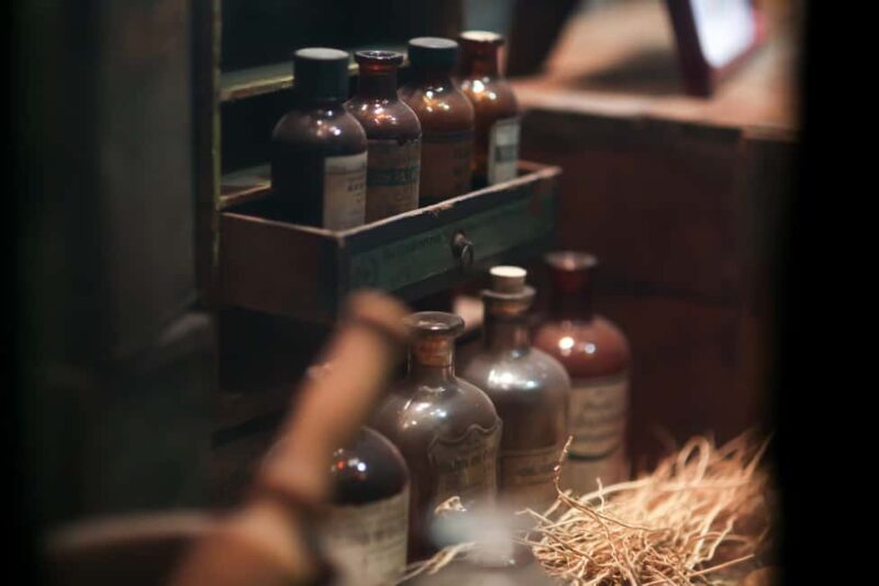 Mount Dora Malice and Mysteries Ghost Tour - Exploring Mount Doras Haunted Historic District