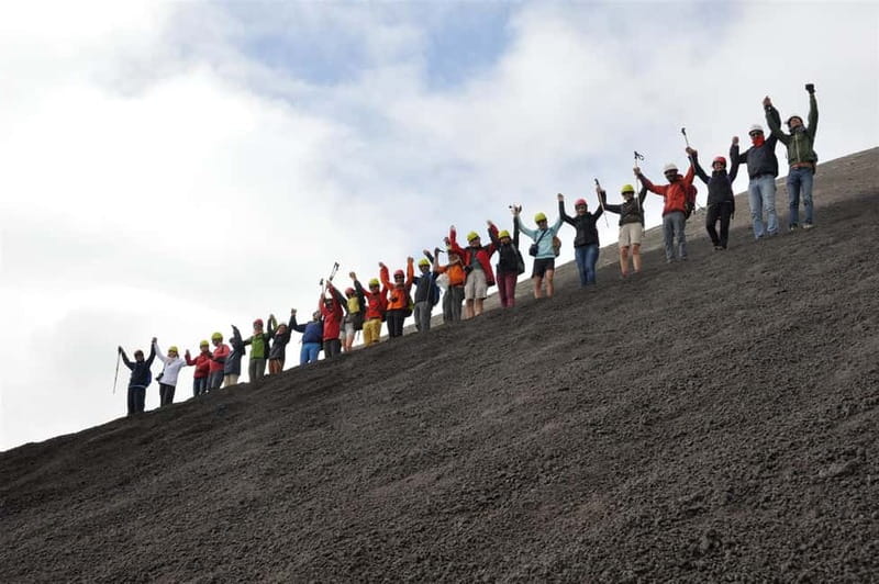 Mount Etna: Central Crater (3340mt.) with cable car and jeep - The Role of Guides and Their Expertise