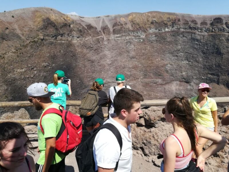 Mount Vesuvius 4-Hour Volcano Tour with Wine Tasting - Scenic Views of the Bay of Naples from the Summit