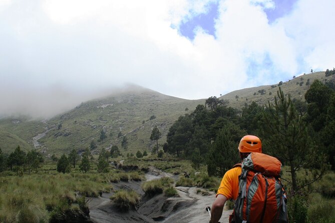 Mountaineering Malinche (4,460 meters) - Walking Through the Coniferous Forest to the Meadow