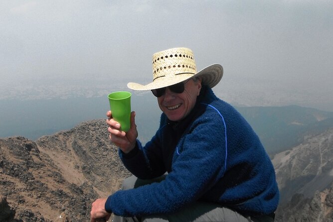 Mountaineering Malinche (4,460 meters) - The Descent and Enjoying a Traditional Meal