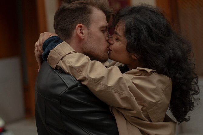 Movie Inspired 30 Minute Private Photoshoot in Madrid - Why This Tour Stands Out in Madrid