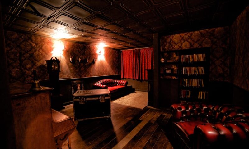 moviESCAPE Stockport Haunted House II escape room game - Key Points