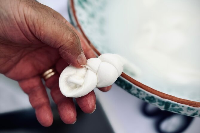 Mozzarella class & more in Sorrento - Walking Tour of Lemon Orchards