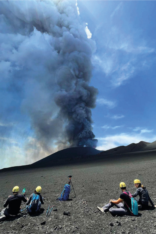 Mt. Etna Summit: Official box-office for Ascent to the Top - Visiting the Pizzi Deneri Volcanological Observatory