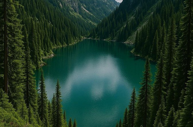 Mt Seymour Beautiful Elsay Lake - Starting Point at Mount Seymour and the Scenic Trailhead