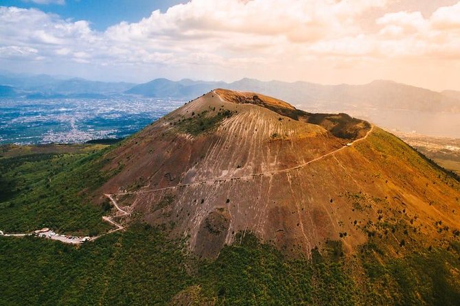 Mt. Vesuvio Excursion for 2 hours (round-trip included) - How the Tour Starts in Naples with a Professional Driver