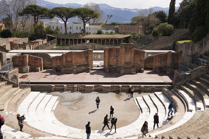 Mt Vesuvius and Pompeii Tour by Bus from Sorrento - Important Tips for Hikers and Sightseers