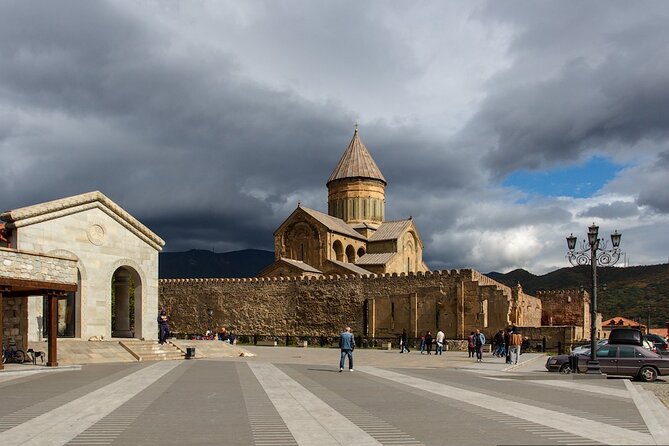 Mtskheta-Jvari + Gori-Uflistsikhe Tour - Practical Details: Logistics and Comfort