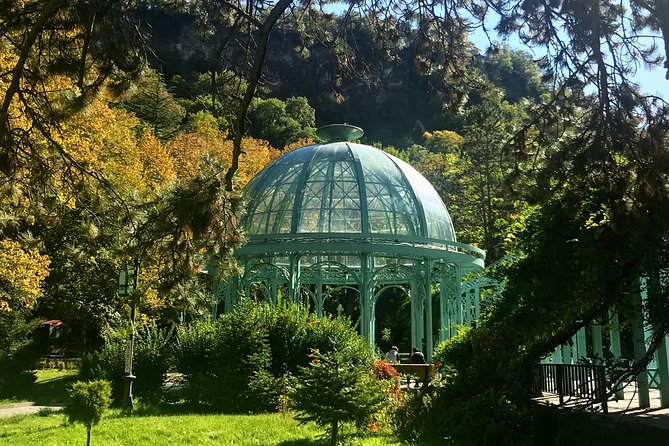 Mtskheta Uplistsikhe Borjomi in one day tour - Borjomi Central Park: Sampling healthful mineral water