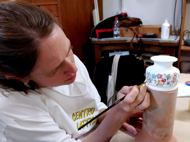 Mugello, Tuscany. Majolica decoration technique workshop. - Practical Details and Booking Flexibility