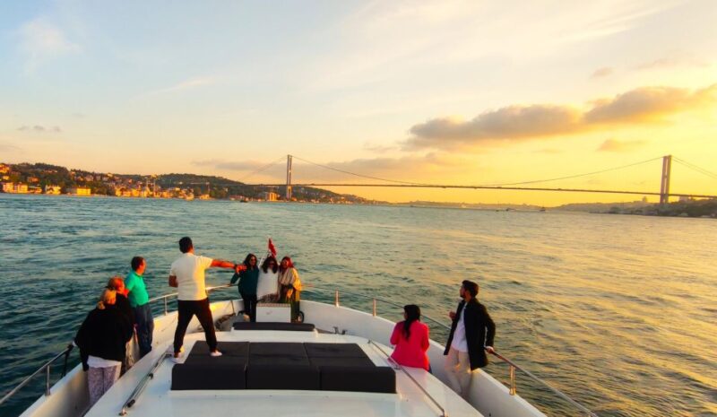 Multicultural Heritage Tour with Bosphorus Sunset Cruise - Fun Ride on the Istanbul Cable Car