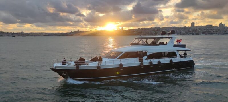 Multicultural Heritage Tour with Bosphorus Sunset Cruise - Scenic Afternoon at the Bosphorus