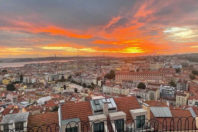 Multicultural Lisbon: Art, Music, Flavour, and Secrets - Relaxing in Jardim Da Cerca Da Graca