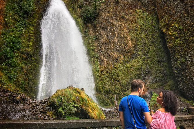 Multnomah Falls and Columbia River Gorge Half-Day Hiking Tour - Portland Women’s Forum: Scenic Vistas and Local Stories