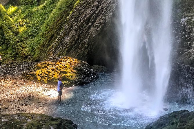 Multnomah Falls and Columbia River Gorge Half-Day Hiking Tour - Bridal Veil Falls State Park: A Fairy-Tale Setting