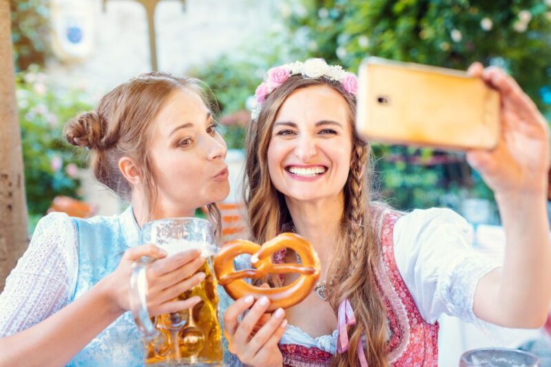 München: Oktoberfest Experience and Lunch in Tent - Food and Snacks Included in the Tour