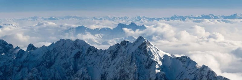 München: Rundflug München, Seen, Schlösser, Alpen abAugsburg - From Augsburg to the Bavarian Lakes and Mountains