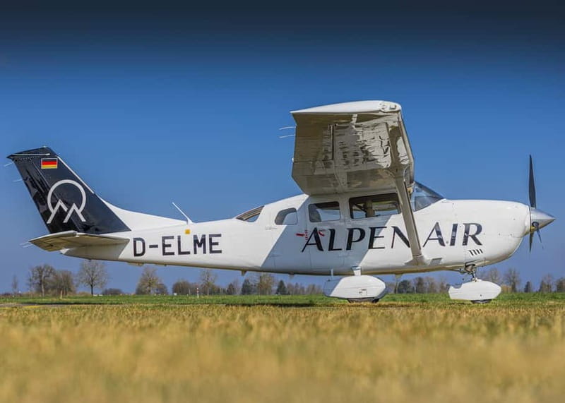 München: Rundflug München, Seen, Schlösser, Alpen abAugsburg - Audio Guide and In-Flight Commentary