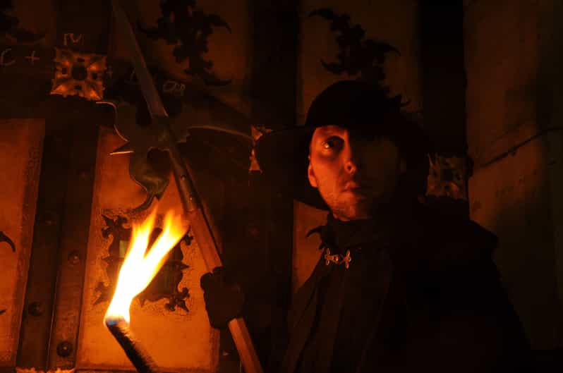 Munich: 3-Hour Culinary Nightwatch Tour - Admiring the Frauenkirches Towers and Munich Landmark Views