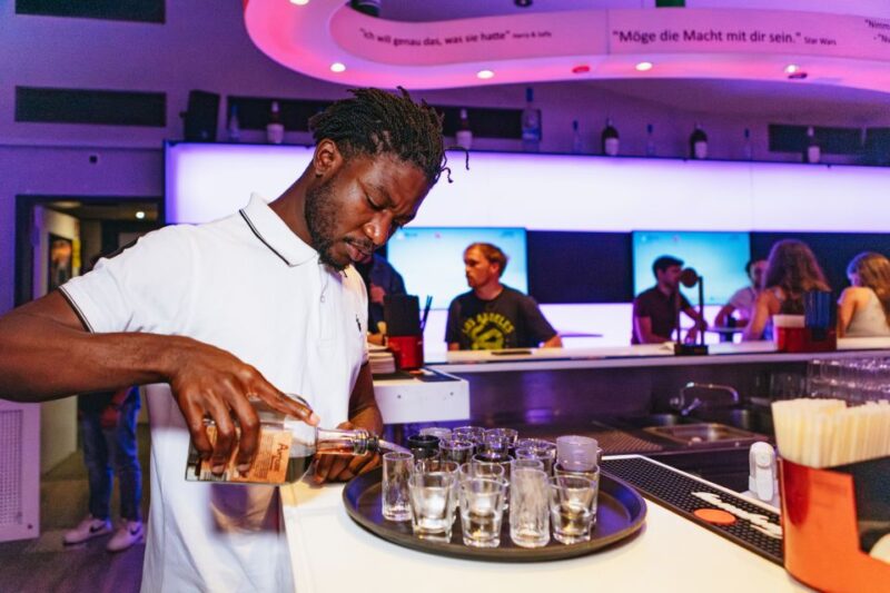 Munich: Bar and Club Crawl - Munich’s Nightlife Entrance: Starting at Karlsplatz Stachus