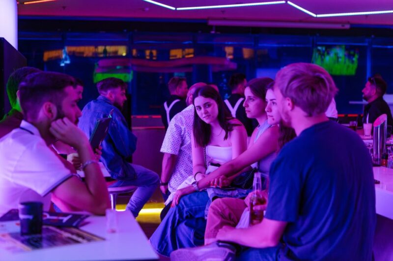 Munich: Bar and Club Crawl - Pacing and Social Atmosphere