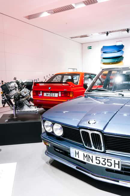 Munich: BMW Museum & BMW Welt Private Guided Tour - Exploring BMW Welt’s Modern Showroom and Architecture