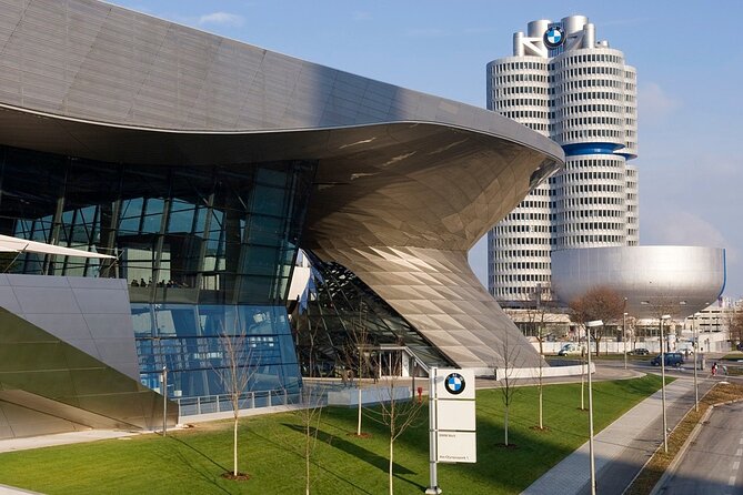 Munich by Yourself (4-8hs) with English Chauffeur by Luxury Van - Oktoberfest: A Family-Friendly Event