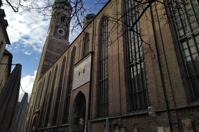 Munich Christmas Market Small Group Tour with Gingerbread Heart - Included Gingerbread and Postcard as Festive Keepsakes