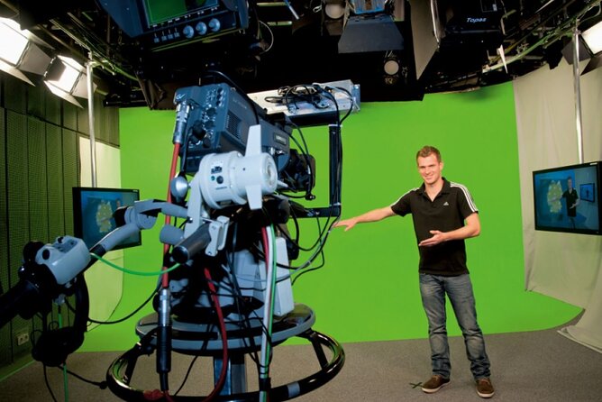 Munich City Pass: Admission to 45 activities and Public Transport - Unique Theatrical and Performing Arts Venues